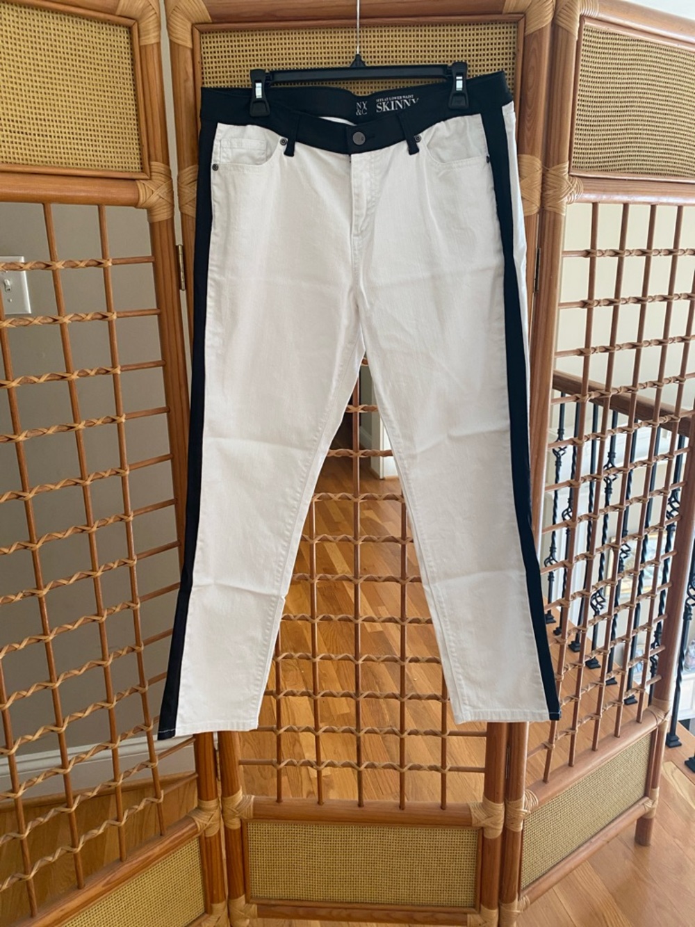 New York & Company White Skinny Jeans with Black Side Stripes